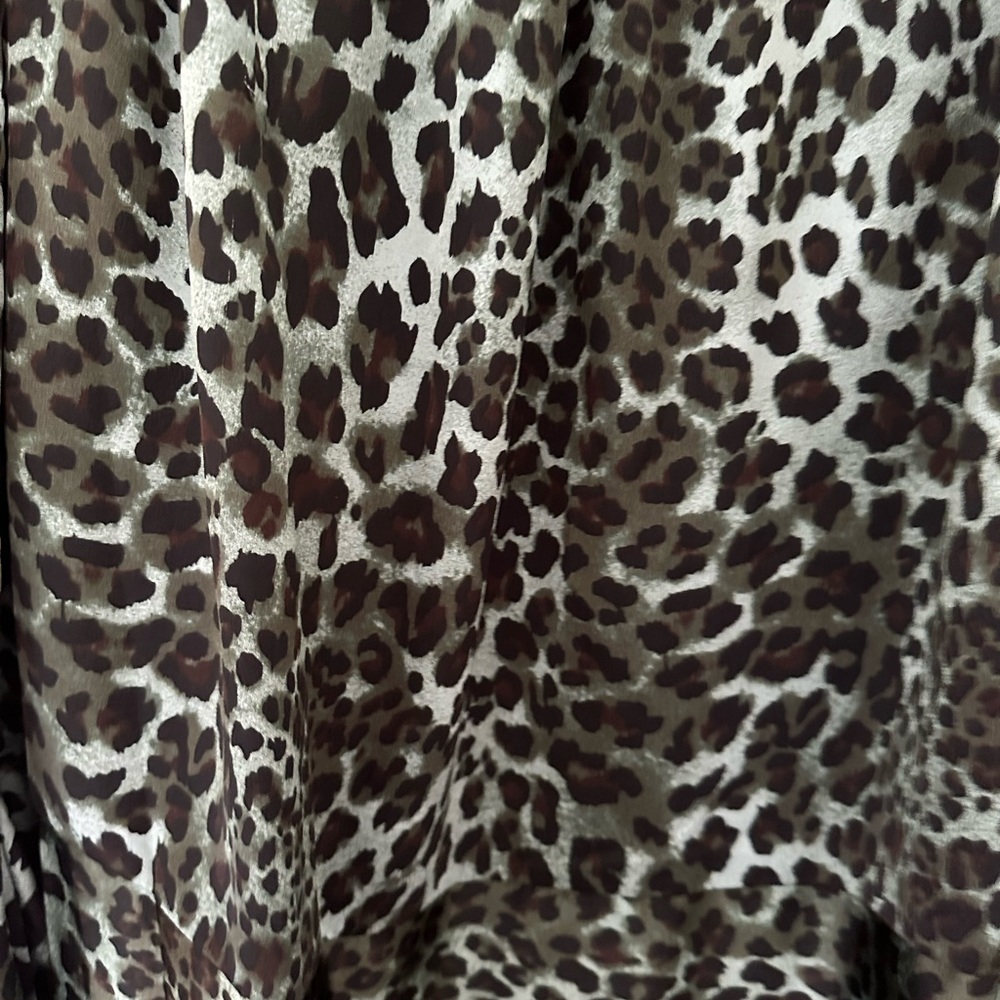 Sen Green Asymmetrical Hem Skirt - Picture 2 of 3